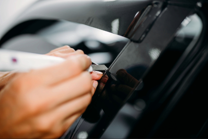 Dealership Window Tint vs. Tint Shop Installation: Which Is Better?